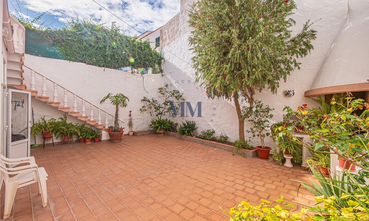 CASA EN MAHON 009