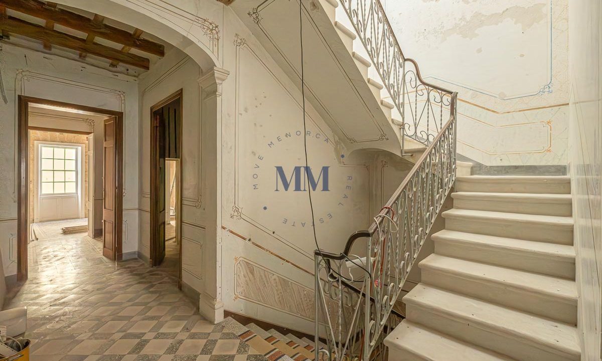 Town house for sale in Mahón menorca
